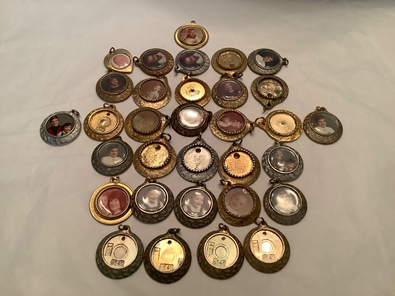 Vintage Photo Ready Charm Pendant Circles some 8545 AS NYC (Lot of 32)