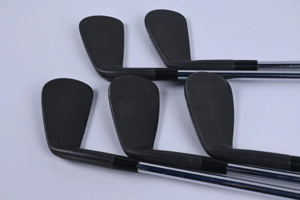 Titleist 714 MB / AP2 714 Combo Irons / 5-9i / X-Flex Steel Shafts - Image 3 of 4