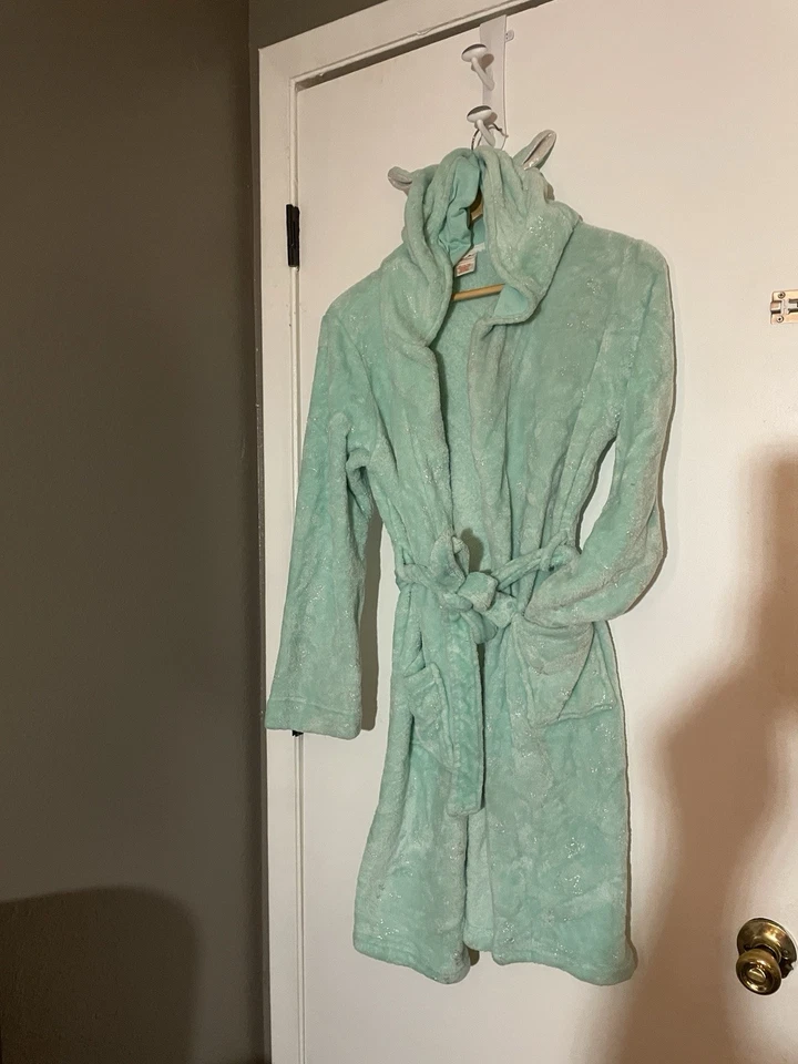 Albornoz suave con capucha Cat & Jack con cuernos y orejas XL 14-16 verde espuma de mar con estrellas⭐️ Foto 2 de 4