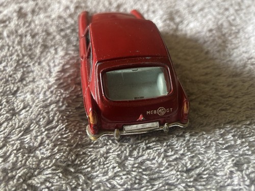 Corgi 327 MGB GT Car - Red - Picture 5 of 12