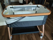 Bedside Baby Bassinet 6 Adjustable Heights, Large Storage,Wheels ,Mosquito Net 