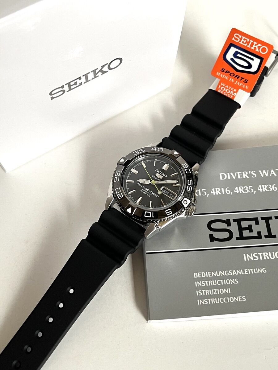 New! Seiko SNZB23J2 5 Sports Automatic Black Dial Black New! Seiko SNZB23J2 5 Sports Automatic Black Dial Black