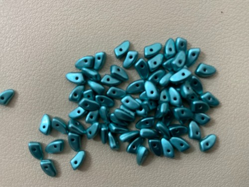 Prong Beads 6 grams 3x6mm - Picture 2 of 4