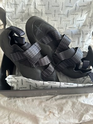 SO ILL MOMOA PRO CLIMBING SHOES