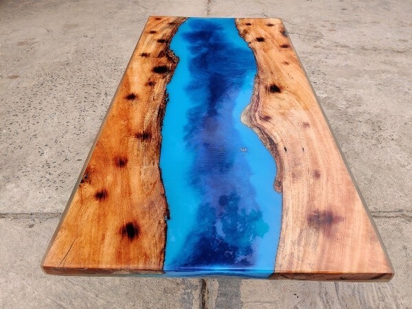 Blue Resin River Coffee Table – Epoxy & Wood Live Edge – Unique Modern Decor-image