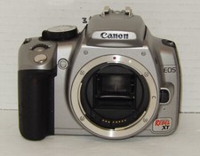 Canon EOS Digital Rebel XT 8.0MP Digital SLR Camera DS126071 FOR PARTS OR REPAIR