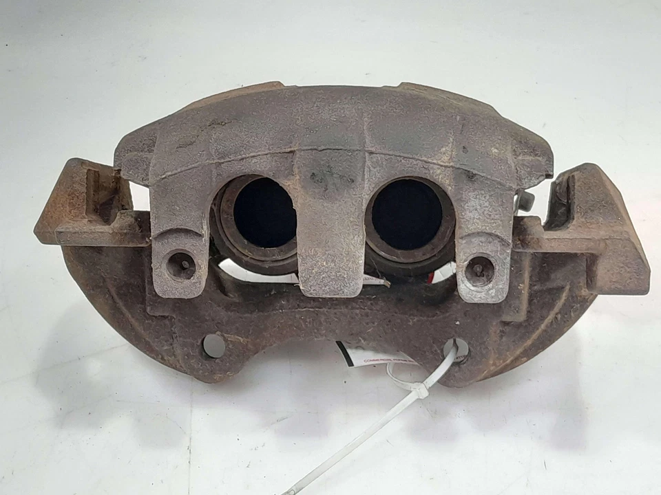 06-11 Conjunto de pinza de freno delantera derecha lado pasajero Mercedes Benz W164 ML FABRICANTE DE EQUIPOS ORIGINALES Foto 3 de 4