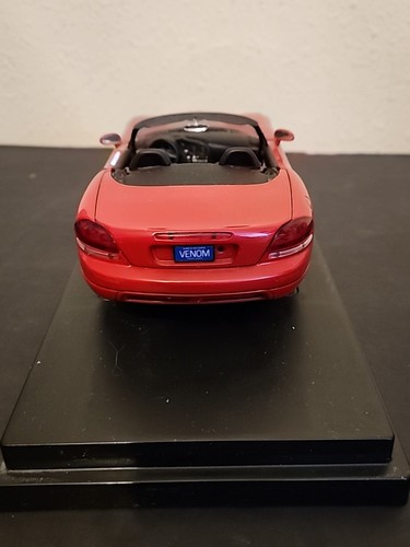 Dodge Viper SRT-10 2003 - Ertl 1/18 - Diecast Métal - Neuve