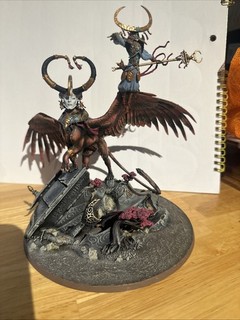 Warhammer Age of Sigmar Lumineth Realm Lords Archmage Teclis and Celennar