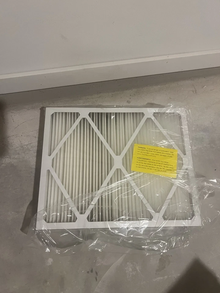 Daikin 0160M00013 (4-Pack) - 17" x 20" x 5" Pleated MERV 15 Replacement Filter - Image 3 of 4