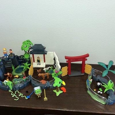 Playmobil 4852  Zoo Animal Enclosure Pandas Tigers Orangutans 98% Complete