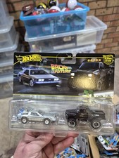 Hot wheels Back to the Future TWIN 2 PACK Delorean Time Machine 87 Toyota Hilux 