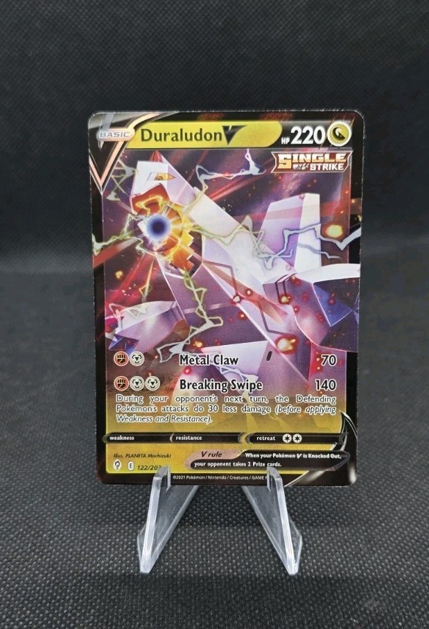 Pokemon Card Duraludon V 122/203 Ultra Rare Evolving Skies