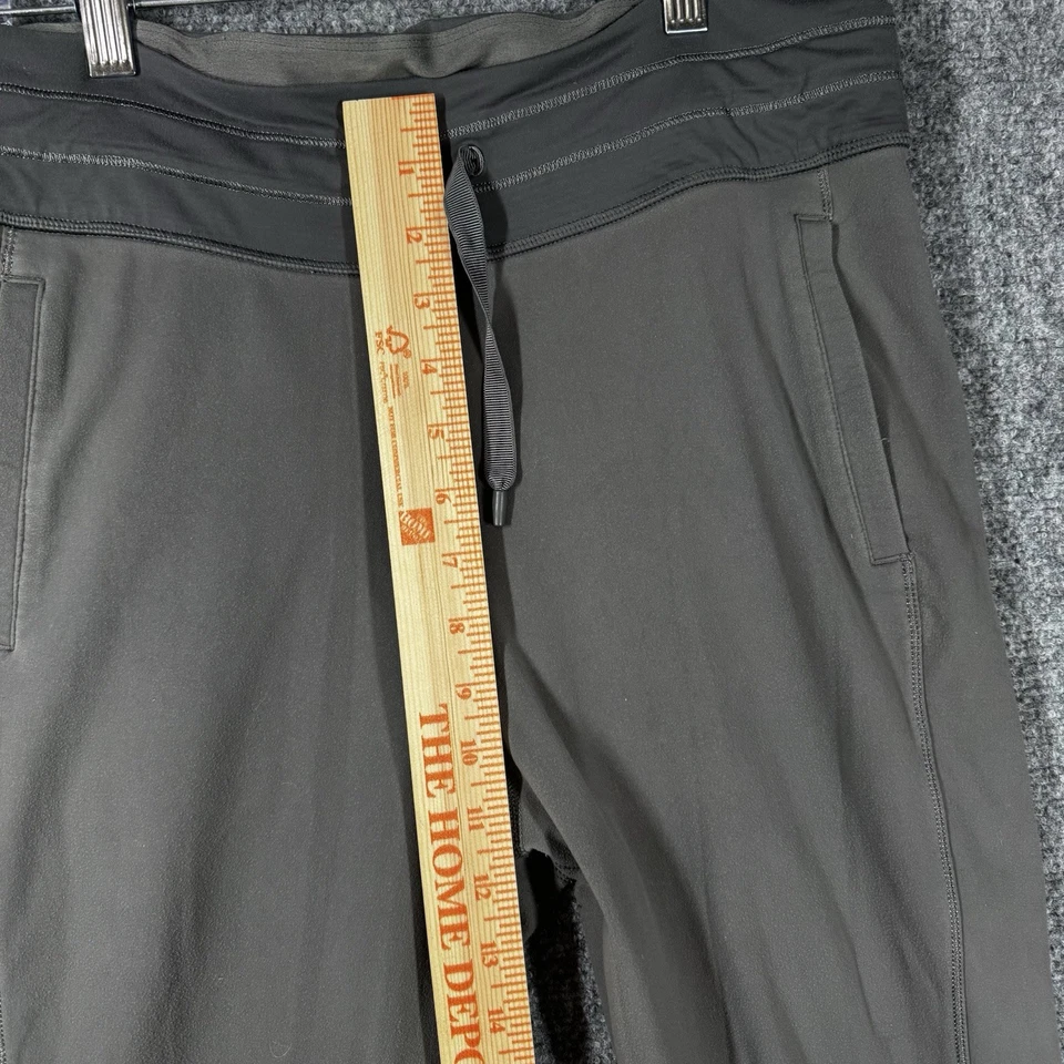 Calça Lululemon Masculina Joggers Tamanho M Cinza Camurça Elástica Cordão - Etiqueta Ausente - Imagem 3 de 4