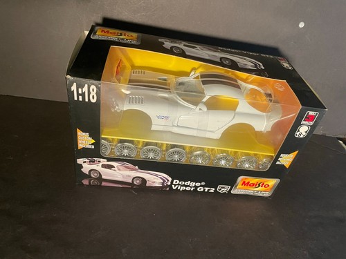 Dodge Viper GT2 1/18 Scale Maisto Assembly Line Die-Cast Metal Model Kit MIB