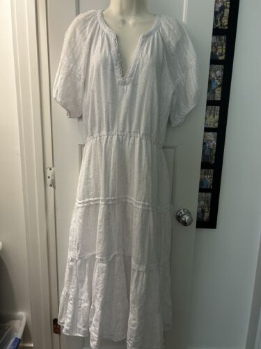 Betsy Johnson white maxi dress size L