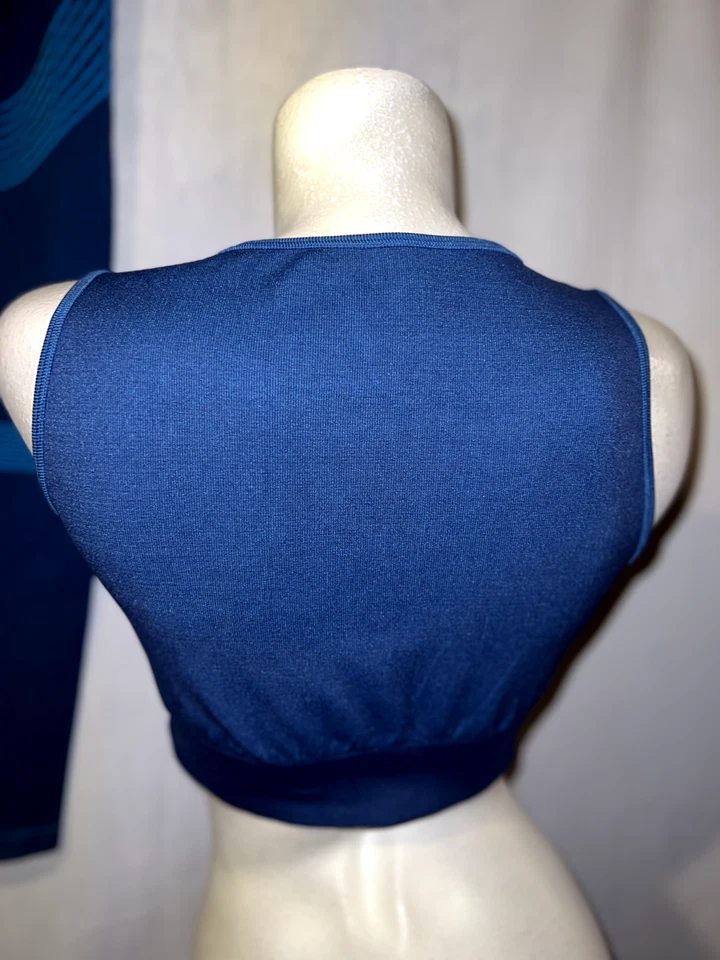 Women's Workout Clothes Blue Legging & Sports Top for Gym &Yoga 2Pc Set Size L - Image 3 of 4