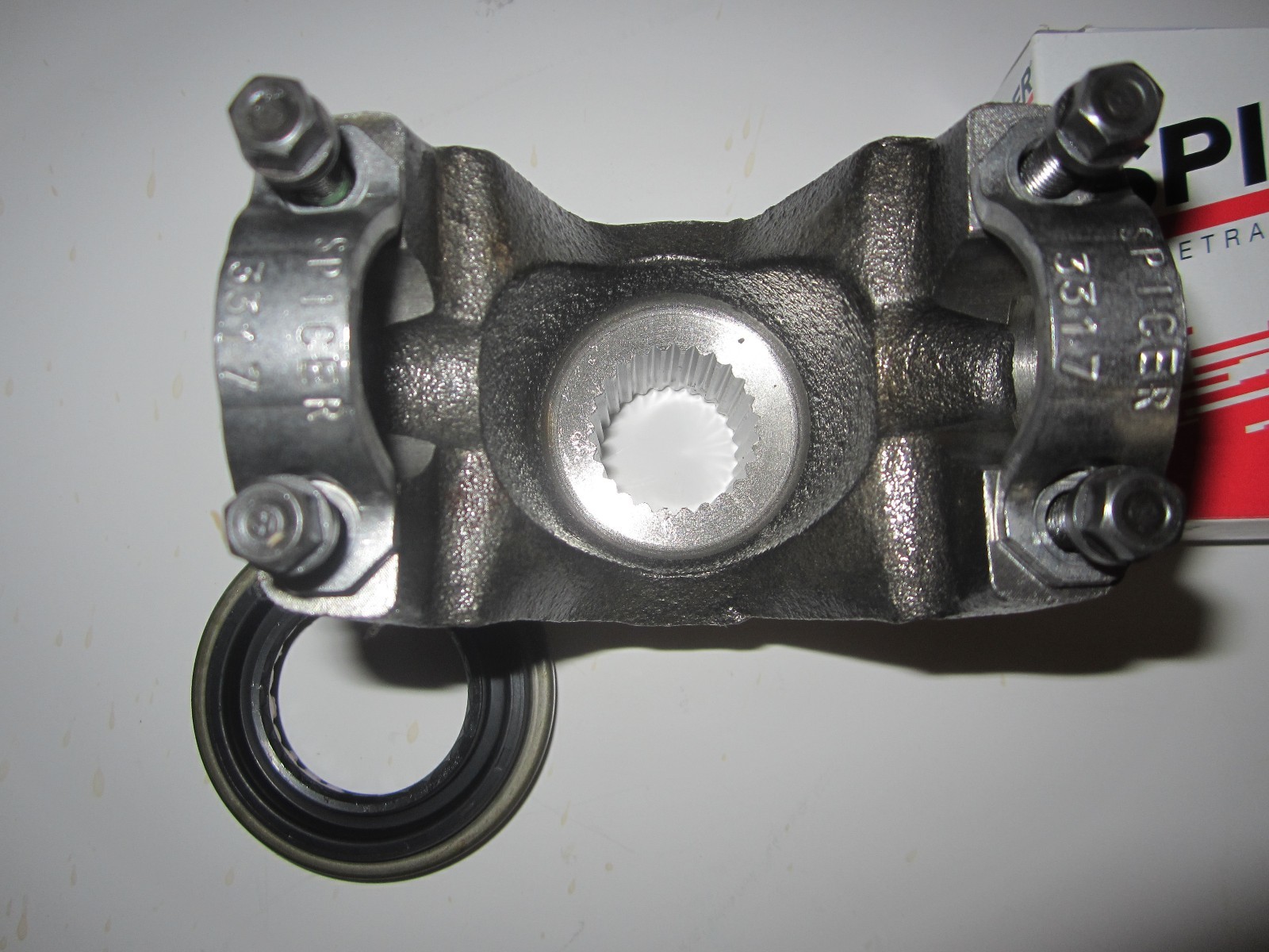 2003 2006 Jeep Wrangler Rubicon Pinion Yoke Kit Straps,Bolts and Seal