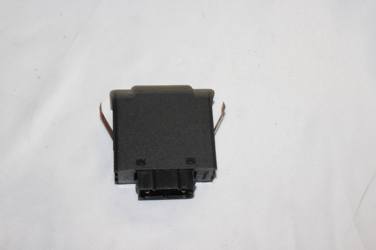 All stores are sold Switch heated rear Award window for BMW 5 series E-34