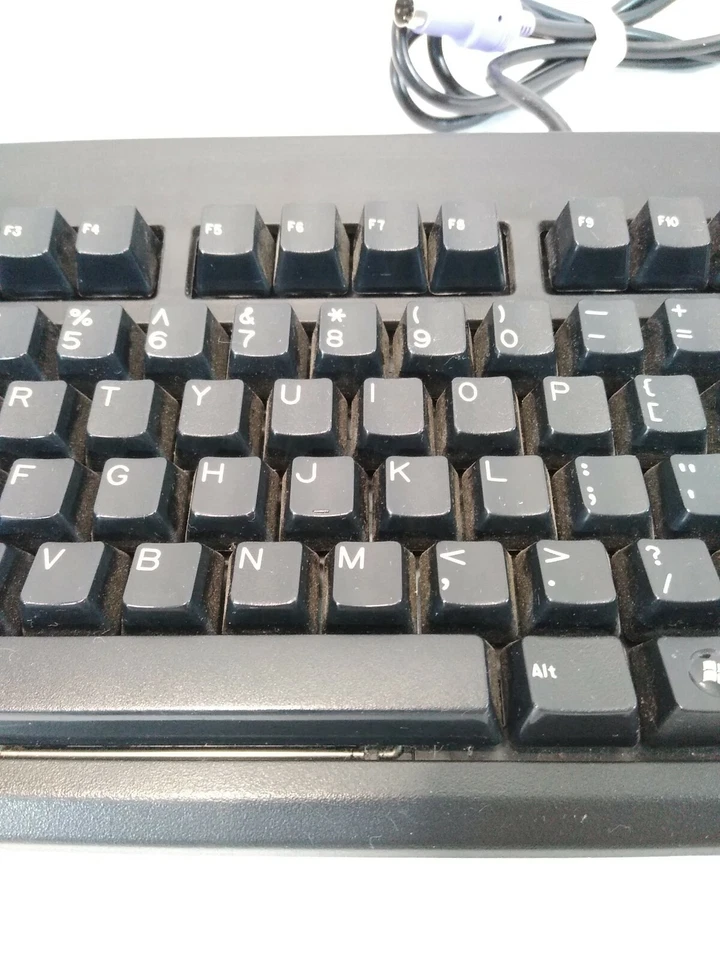 KeyTronic KT800P2M1PK PS/2 QWERTY Keyboard - Image 3 of 4