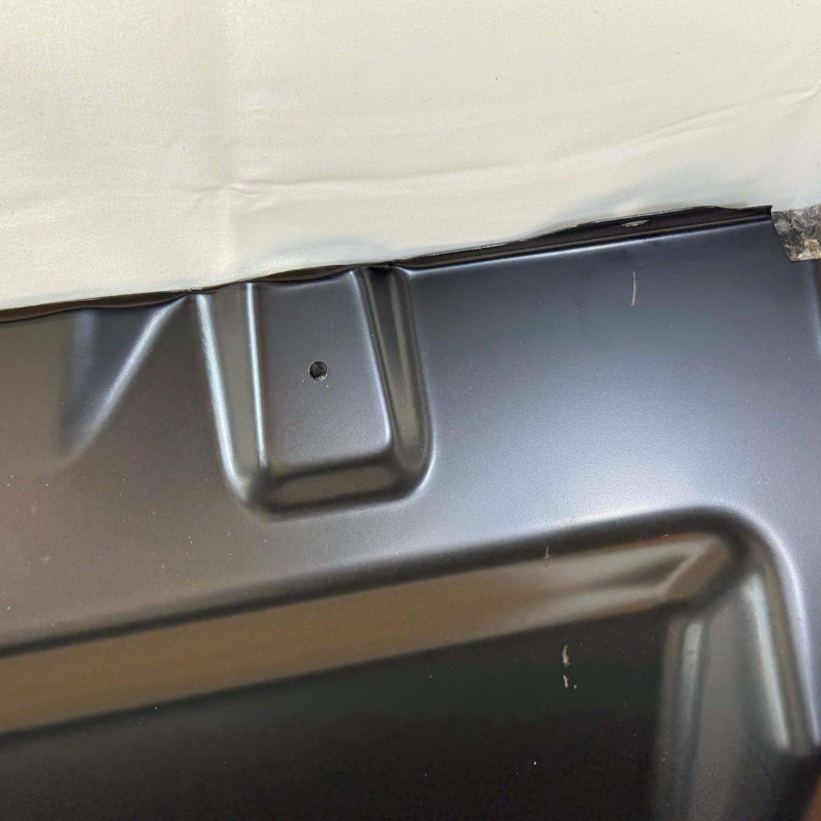 03-13 Maserati Quattroporte M139 Fuel Tank Panel Cover Trunk Rear OEM