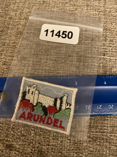 Vintage UK Arundel Castle Souvenir Travel Patch Small England UK - Picture 3 of 3