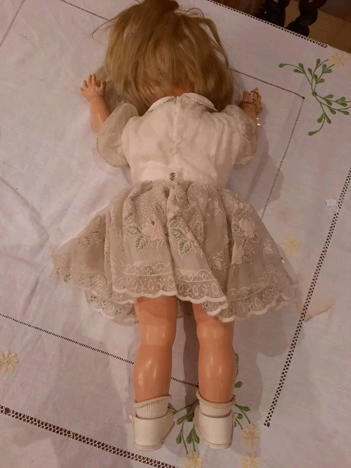 très jolie poupée ancienne  RAYNAL SOPHIE  1956   42 cm  rhodialite/rhodoïd - Photo 3/4