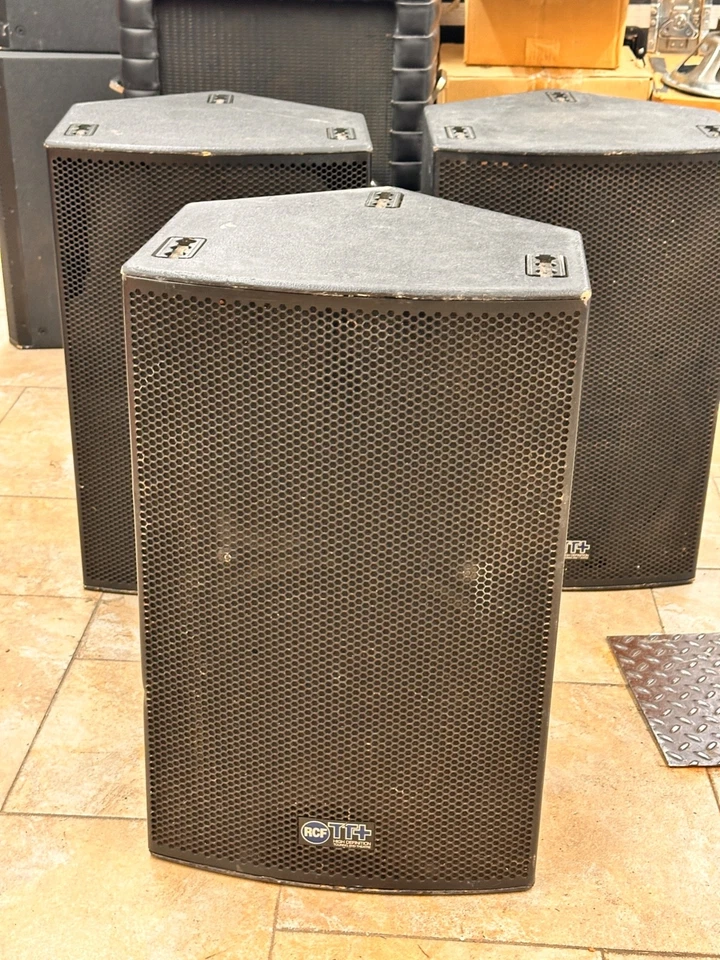 RCF TT25A 1500W Active High Definition Powered Speaker - ONE - 3 Available - Image 2 of 4