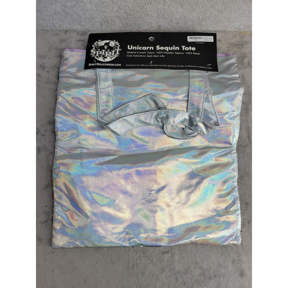 Bolsa tote Spirit Halloween unicórnio lantejoulas arco-íris iridescente roxo Pom Pom - Imagem 2 de 3