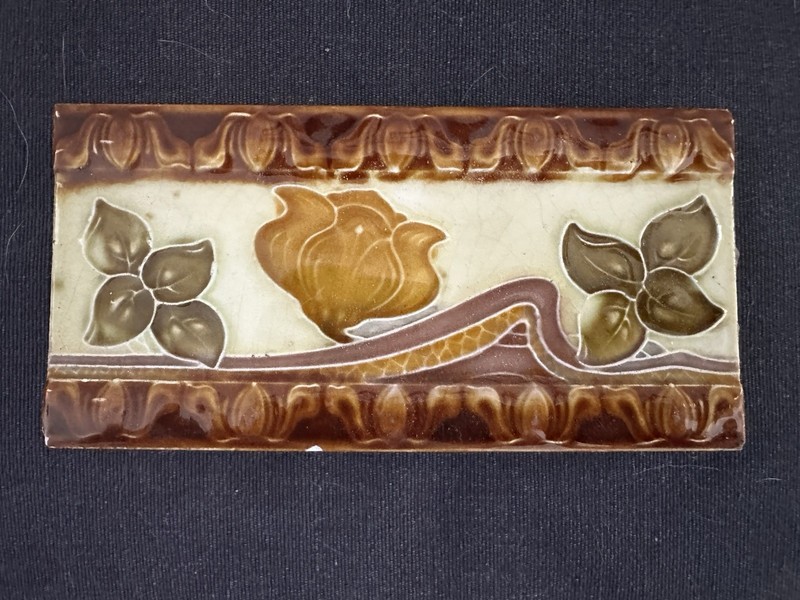 Vintage Art Nouveau Floral Tile Majolica 6” x 3” England New old stock