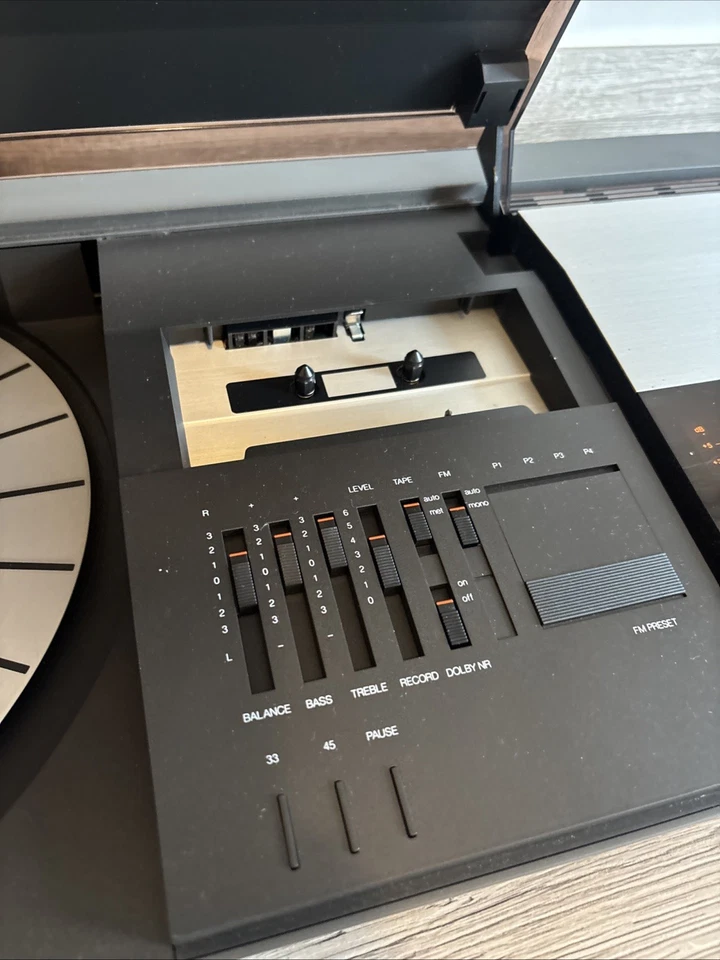 Sehr guter Zustand - Bang & Olufsen B&O Beocenter 2200 - ohne Stylus - funktionierender Plattenspieler & Radio - Bild 4 von 4