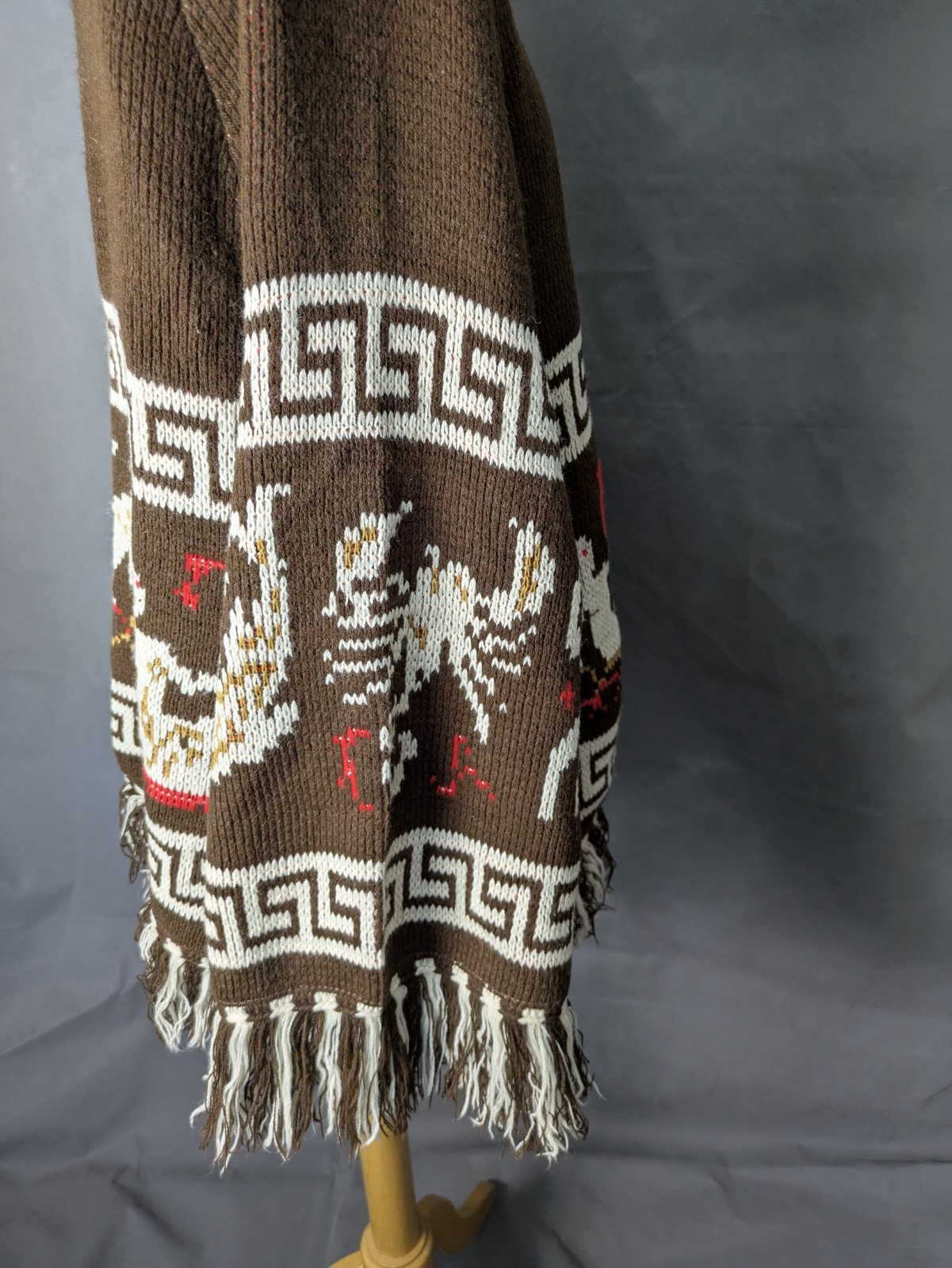 70s Astrology Zodiac Knit Poncho Cape – Carol Brent – Vintage Boho Fringe