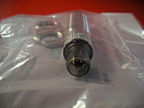 Inprox PDF01K9BP7TK2 Photoelectric Sensor Switch 10-30vdc 4-Pin Nib New - Picture 4 of 4