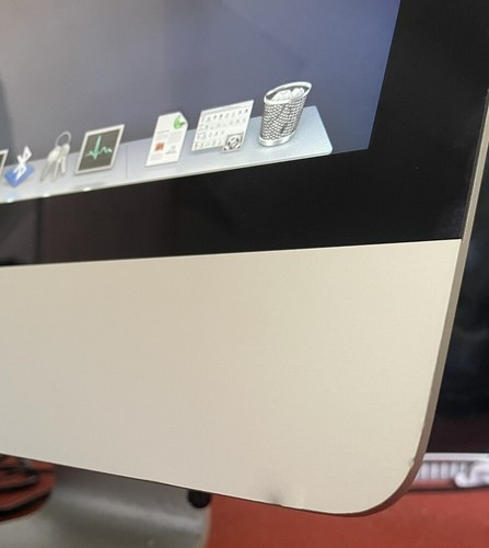 Apple iMac 21.5 inch 1 TB Desktop - Silver - Picture 3 of 9
