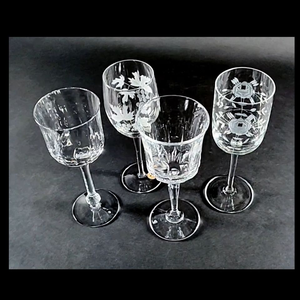 Assorted Wine Glasses Water Goblets Tall Stemmed Wine Glasses Set of 4