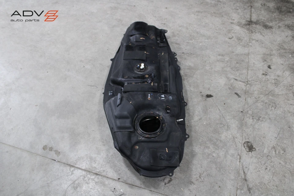 2013 - 2018 TOYOTA RAV4 2.5L RESERVATÓRIO TANQUE DE COMBUSTÍVEL FABRICANTE DE EQUIPAMENTO ORIGINAL - Imagem 2 de 4