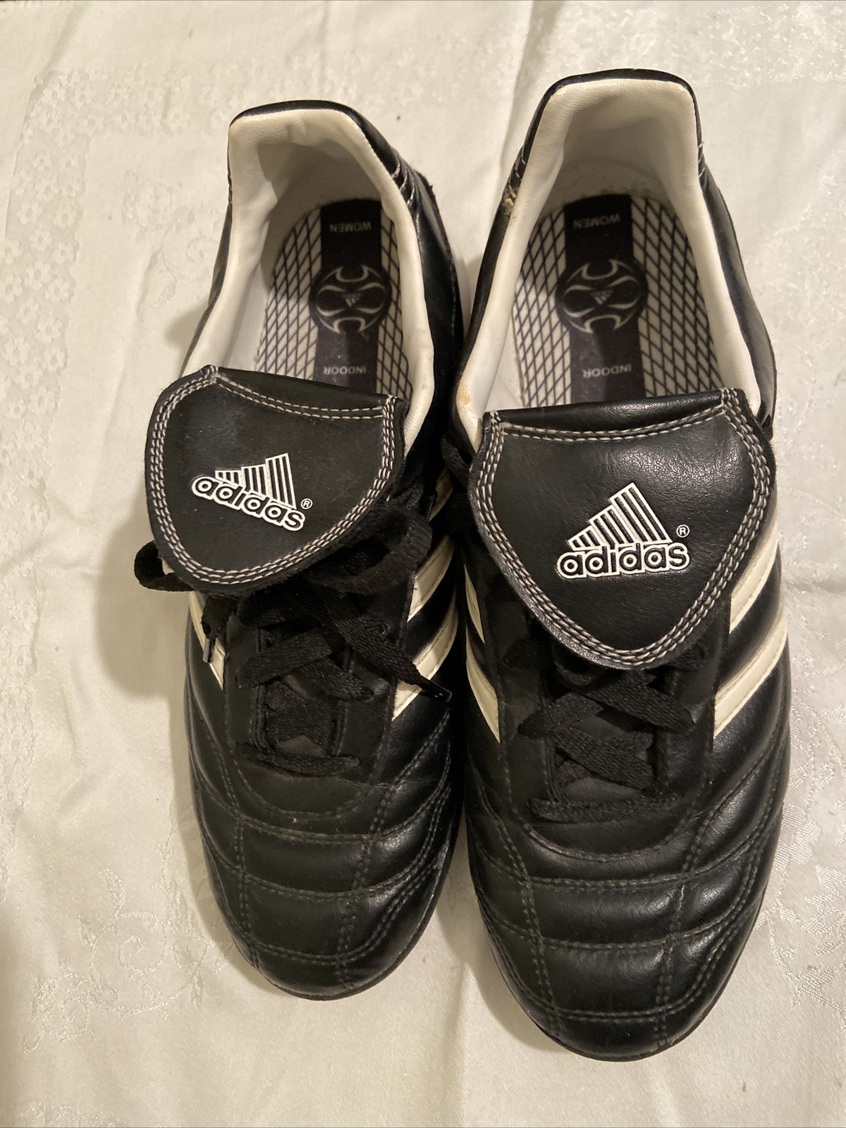 Adidas Indoor Soccer Shoes 7.5 Women's 