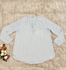 Pleione - Top - Long Sleeves - Women’s Size Large - See Description**