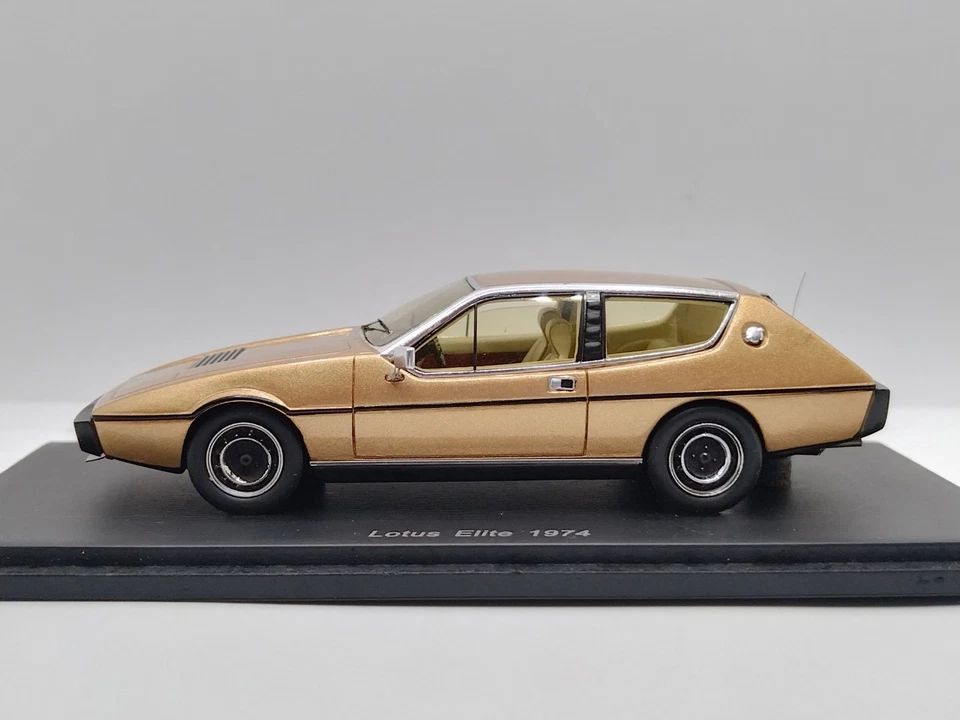 Spark 1/43 Lotus Elite 1974. Very Rare! - Image 3 of 4