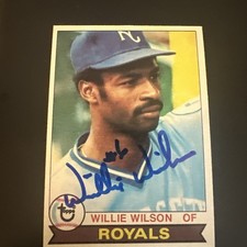 WILLIE WILSON 1979 TOPPS ROOKIE SIGNED AUTOGRAPHED CARD #409 KANSAS CITY ROYALS. rookie card picture