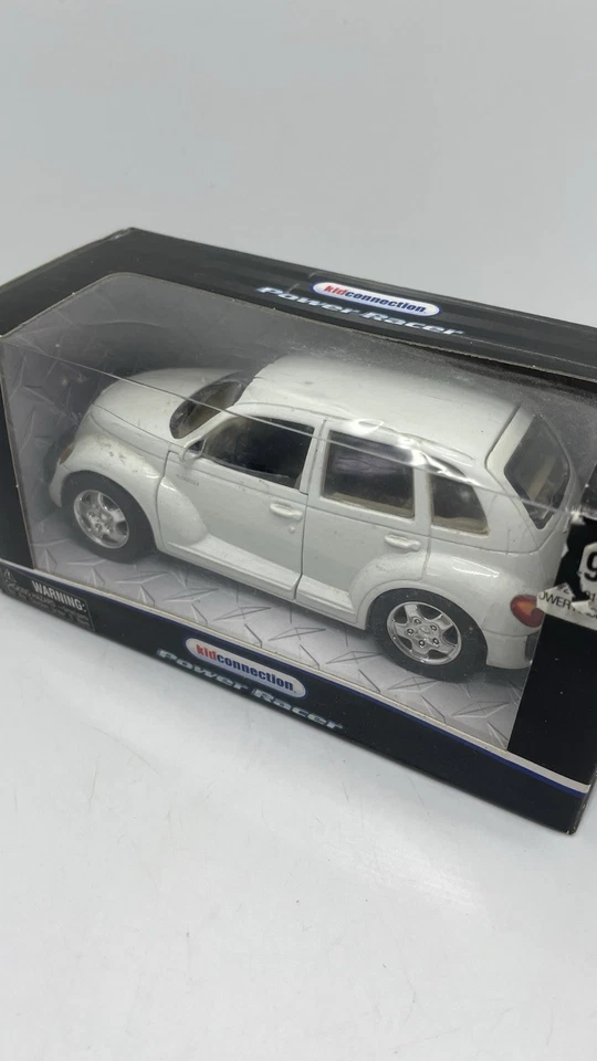 Kid Connection Power Racer PT Cruiser blanco fundido a presión Foto 2 de 4