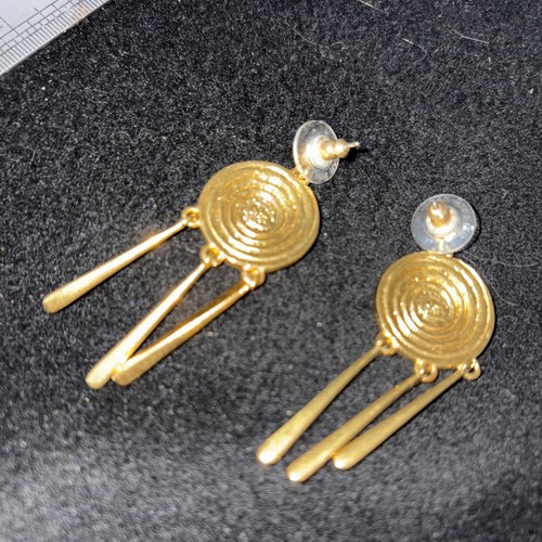 Vtg Joan Rivers Gold Tone Earrings Pierced Signed Crystal Accent Drop - Picture 6 of 7