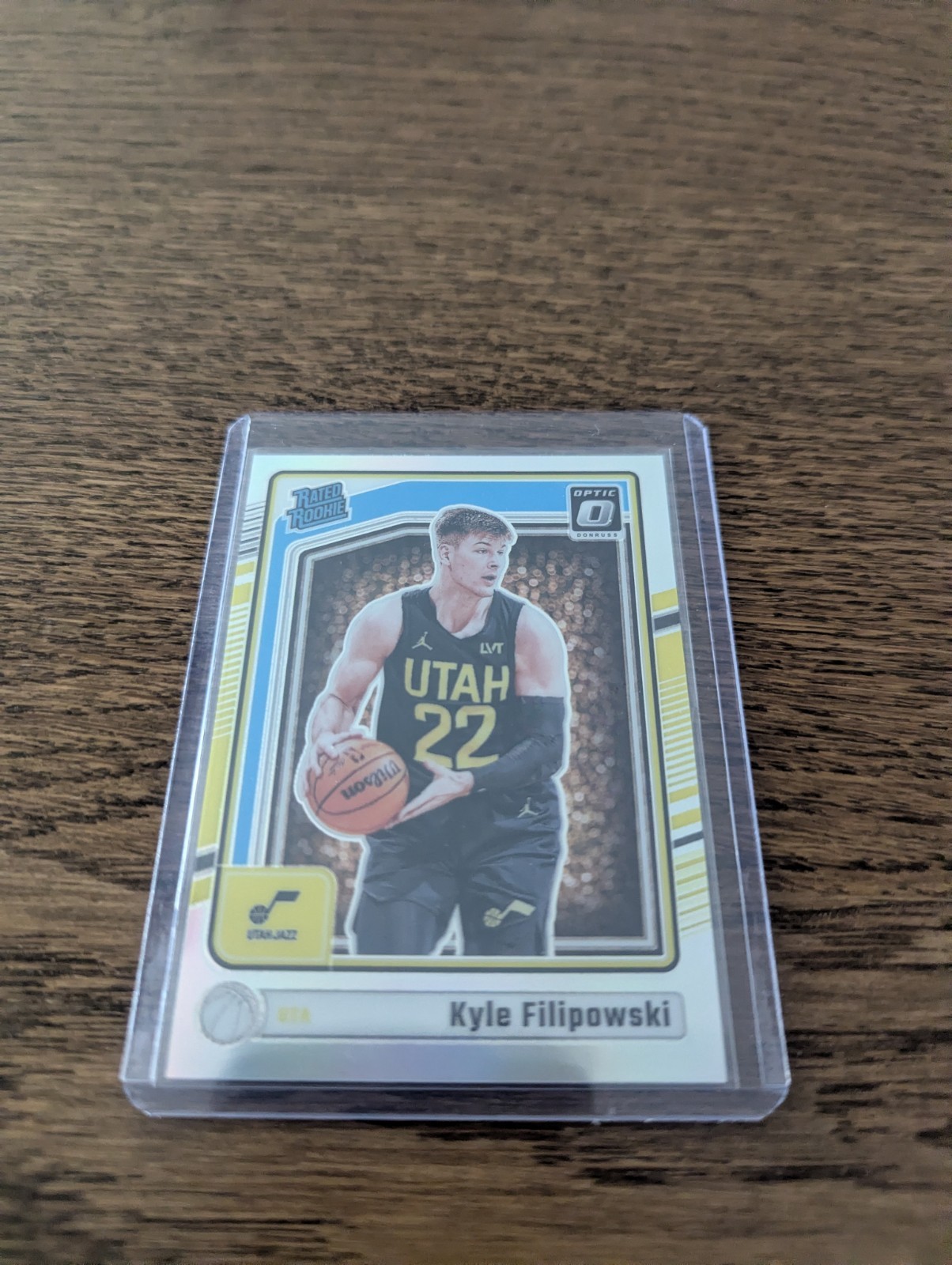 2024-25 Panini Donruss Optic - Rated Rookie Kyle Filipowski #300 Holo Prizm (RC)