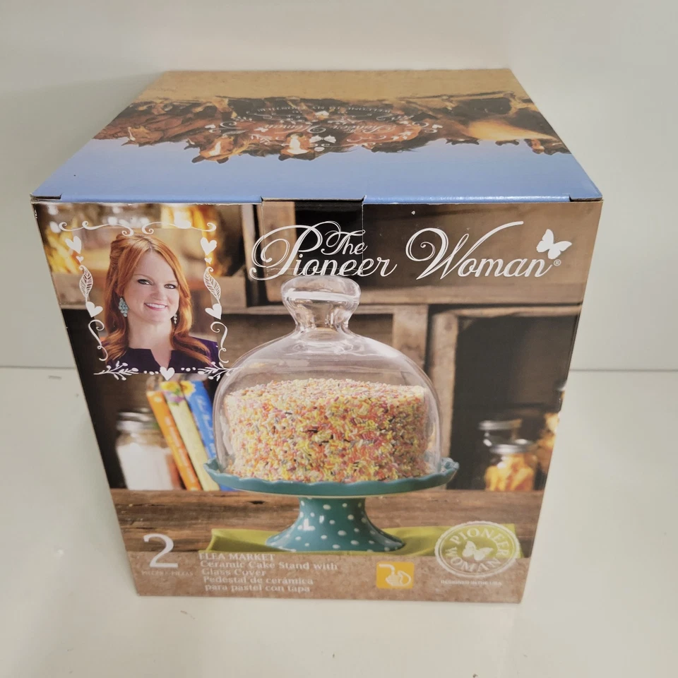 Mini soporte para cupcakes de cerámica The Pioneer Woman Flea Market con cubierta de vidrio Foto 2 de 4
