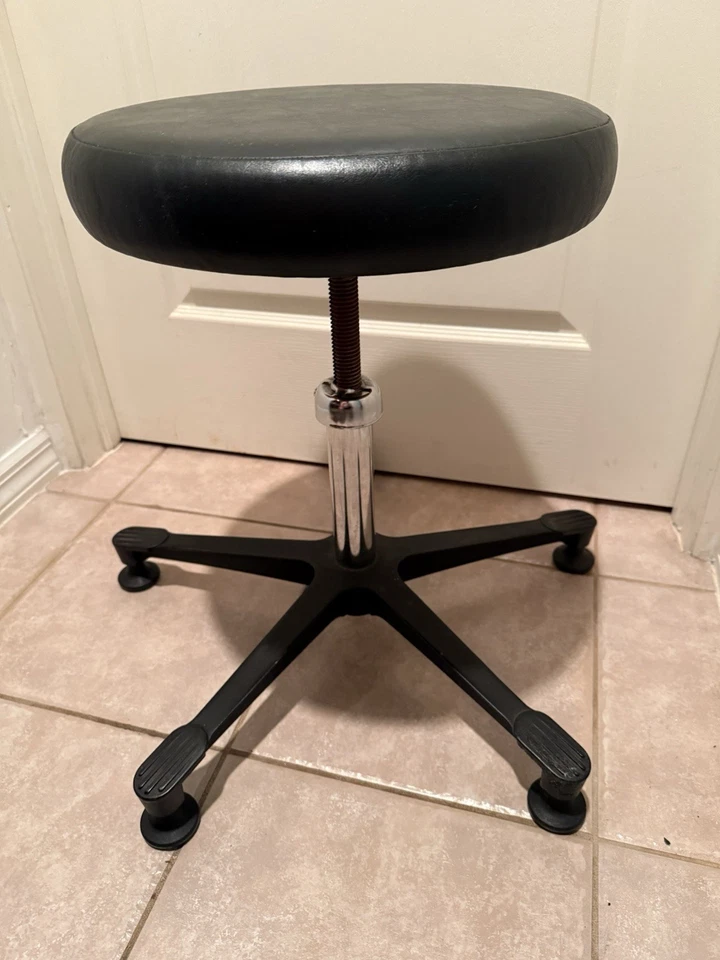 Asiento de taburete High-End Reliance Medical Products, Inc. modelo 110 - RARO Foto 2 de 4