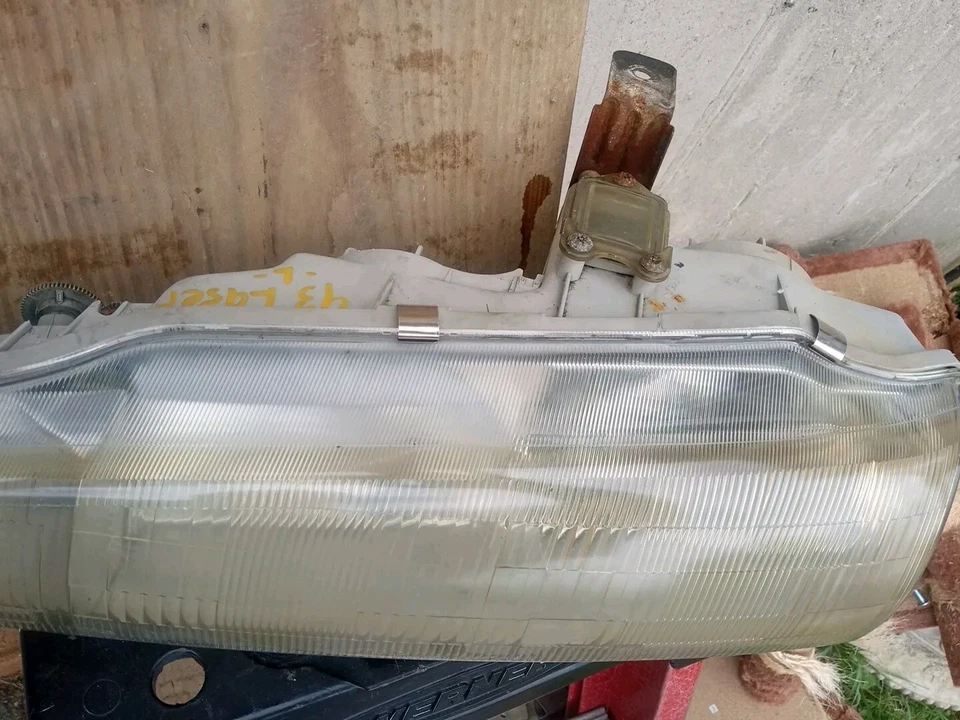 1992-1994 Mitsubishi Eclipse Eagle Talon Plymouth Laser Passenger Side Headlight - Image 4 of 4