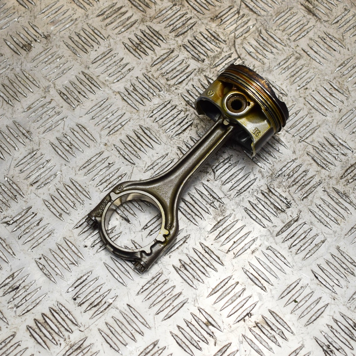 FREED VOLKSWAGEN GOLF MK7 Piston W/ Connection Rod 04E198401AE 1.5