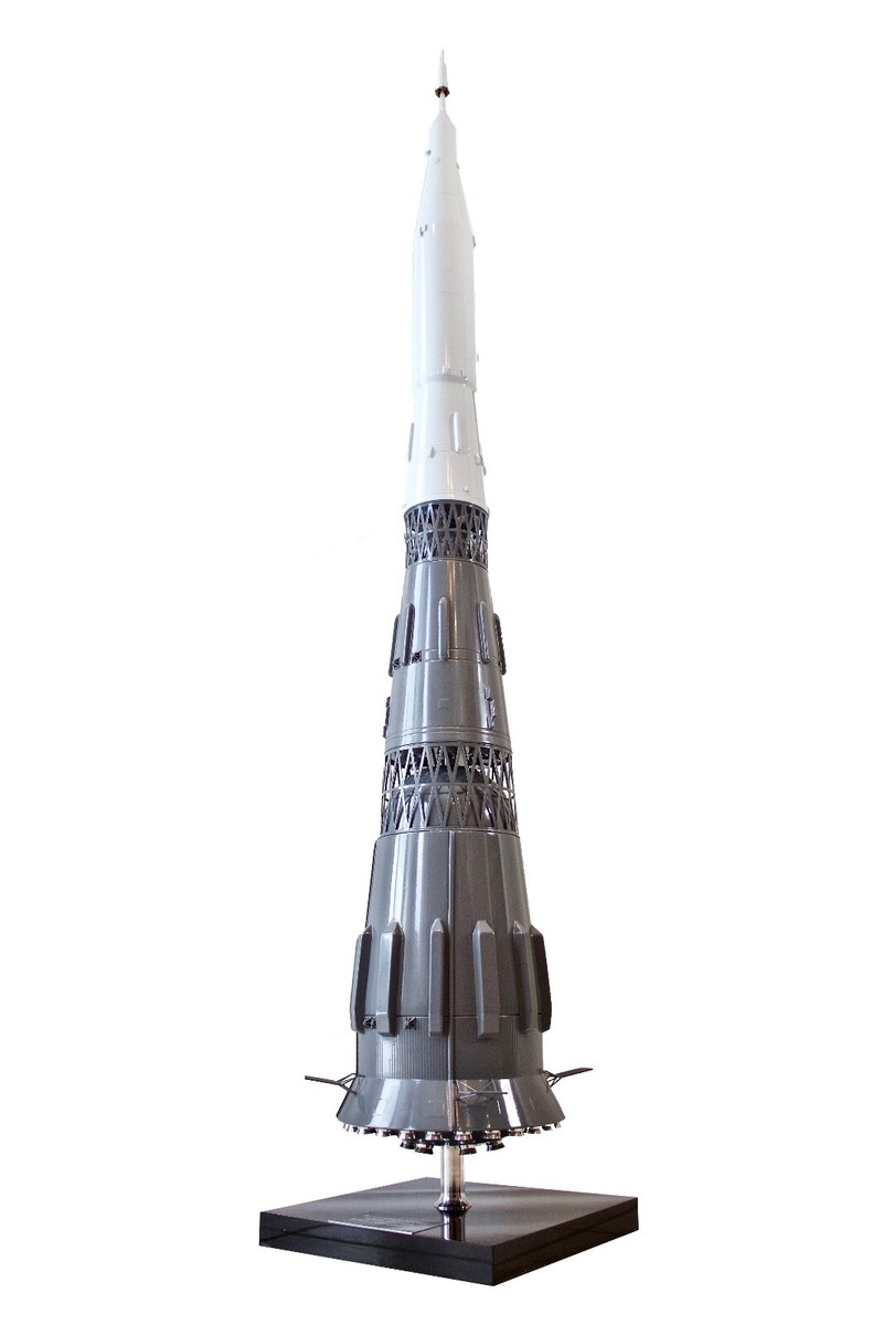 Soviet Space Race N1-L3 Moon Rocket Model USSR's Answer to Saturn