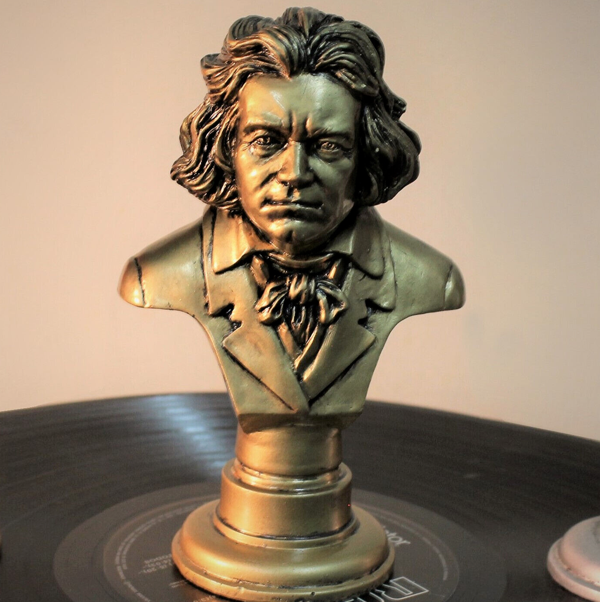 LUDWIG van BEETHOVEN golden BUST SCULPTURE CLASSICAL MUSIC PIANO