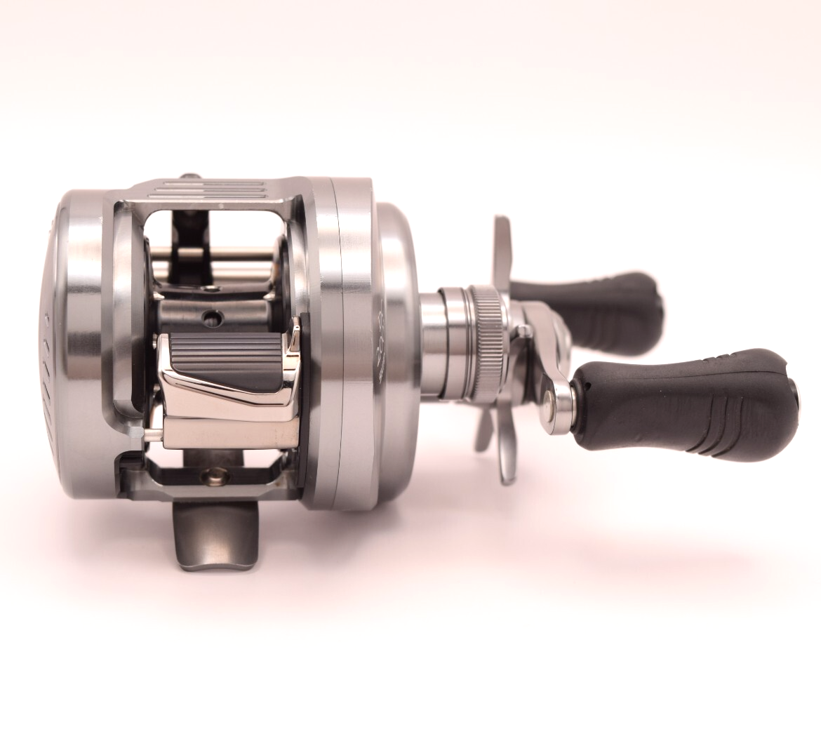 Shimano 20 CALCUTTA CONQUEST DC 200HG Baitcast Reel w/ Box